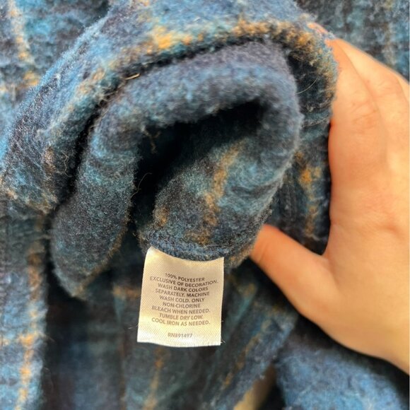 John Wayne Mens Pullover Shirt Jacket Size 2XL Blue Plaid Henley Flannel Cozy - Picture 3 of 13